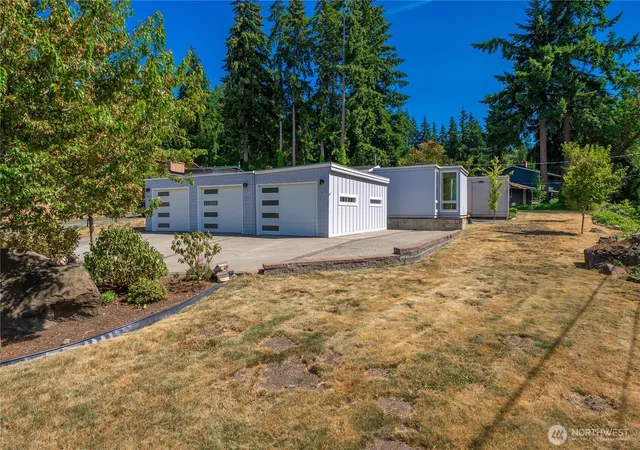 Photo 1 of Single family home for sale at 803 South 301st Pl, Federal Way, WA 98003 | MLS# NWM2561157 | Listing updated on 2026-09-23