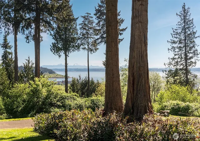 Photo 3 of Single family home for sale at 485 S Vesper Way, Camano Island, WA 98282 | MLS# NWM2561158 | Listing updated on 2026-09-19