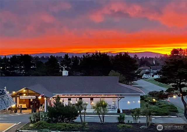 Condo for sale at 304 14th Street NW #203, Long Beach, WA 98631 | MLS# NWM2561193