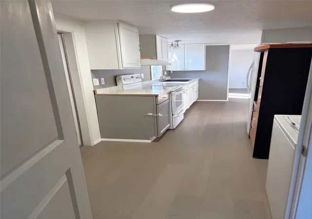 Photo 4 of Manufactured home for sale at 700 NW Crosby Ave #100, Oak Harbor, WA 98277 | MLS# NWM2561194 | Listing updated on 2026-10-22