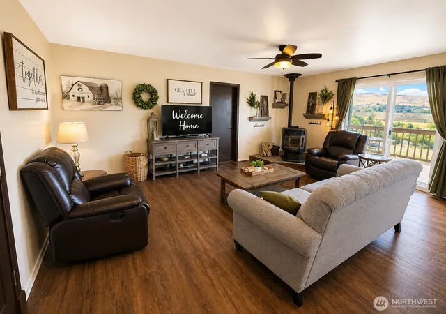 Photo 3 of Single family home for sale at 14511 Mcauley Rd, Yakima, WA 98908 | MLS# NWM2561215 | Listing updated on 2026-09-23