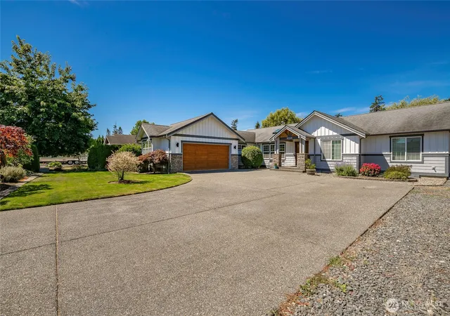 Photo 2 of Single family home for sale at 8255 Snohomish Rd, Blaine, WA 98230 | MLS# NWM2561228 | Listing updated on 2026-09-29