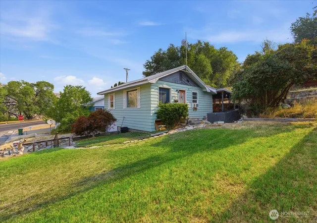 Single family home for sale at 807 Birch St, Coulee Dam, WA 99116 | MLS# NWM2561238