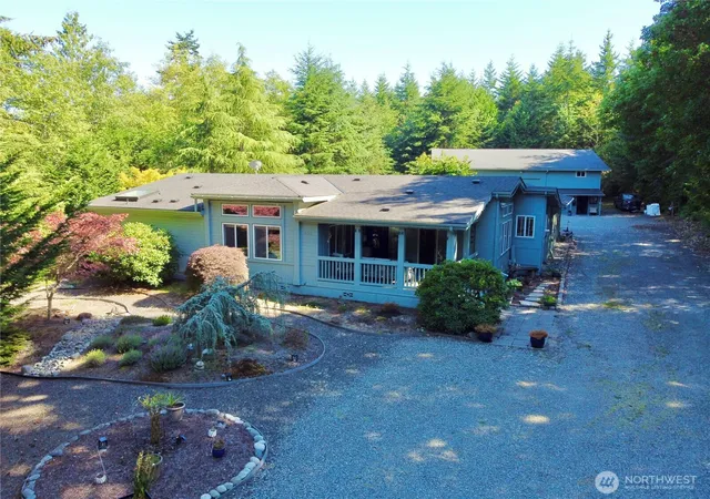 Photo 2 of Manufactured home for sale at 332 Rhododendron Dr, Sequim, WA 98382 | MLS# NWM2561241 | Listing updated on 2026-09-21