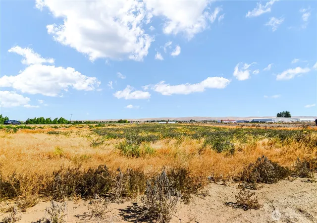 Photo 3 of Land for sale at 0 Sr 281 N #18, Quincy, WA 98848 | MLS# NWM2561242 | Listing updated on 2026-09-23