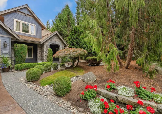 Photo 1 of Single family home for sale at 8660 Great Horned Owl Ln, Blaine, WA 98230 | MLS# NWM2561266 | Listing updated on 2026-09-22