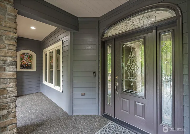 Photo 3 of Single family home for sale at 8660 Great Horned Owl Ln, Blaine, WA 98230 | MLS# NWM2561266 | Listing updated on 2026-09-22