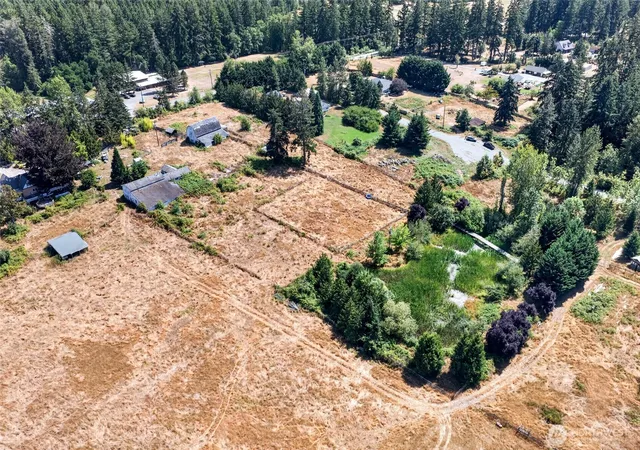 Photo 4 of Single family home for sale at 32022 8th Avenue S, Roy, WA 98580 | MLS# NWM2561282 | Listing updated on 2026-09-23