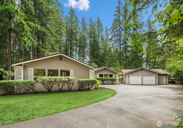 Photo 1 of Sale Pending at 15955 Avondale Rd Ne, Woodinville, WA 98072 | MLS# NWM2561293 | Listing updated on 2026-10-02