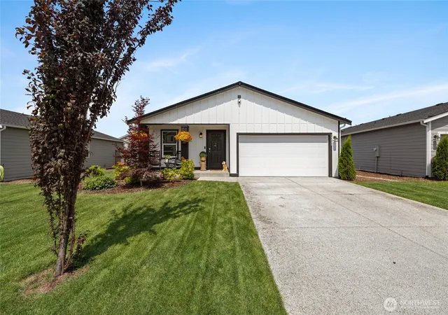 Photo 1 of Single family home for sale at 13485 195th Street E, Graham, WA 98338 | MLS# NWM2561296 | Listing updated on 2026-09-26