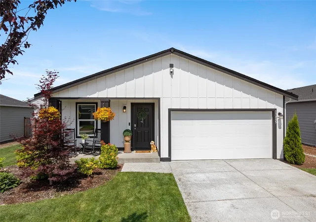 Photo 2 of Single family home for sale at 13485 195th Street E, Graham, WA 98338 | MLS# NWM2561296 | Listing updated on 2026-09-26