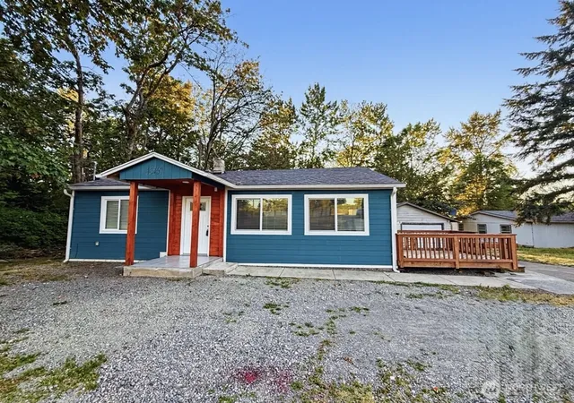 Photo 3 of Single family home for sale at 16457 113th Avenue Se, Renton, WA 98055 | MLS# NWM2561299 | Listing updated on 2026-09-23