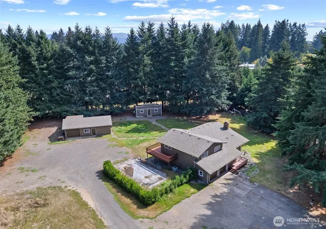 Photo 3 of Single family home for sale at 15711 Ne 117th Court, Brush Prairie, WA 98606 | MLS# NWM2561302 | Listing updated on 2026-09-29