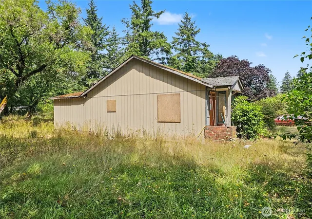 Photo 3 of Single family home for sale at 310 Washington St, Quilcene, WA 98376 | MLS# NWM2561347 | Listing updated on 2026-09-23