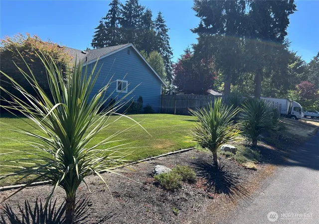 Photo 3 of Sale Pending at 20810 80th Avenue Ct E, Spanaway, WA 98387 | MLS# NWM2561373 | Listing updated on 2026-08-06