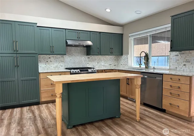 Photo 4 of Sale Pending at 20810 80th Avenue Ct E, Spanaway, WA 98387 | MLS# NWM2561373 | Listing updated on 2026-08-06