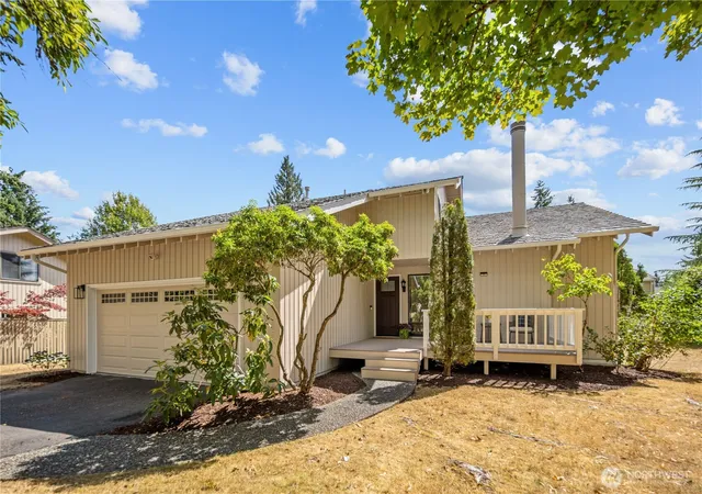 Photo 1 of Single family home for sale at 6318 156th Place Ne, Redmond, WA 98052 | MLS# NWM2561376 | Listing updated on 2026-09-24