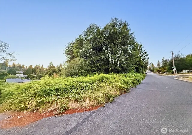 Photo 1 of Land for sale at 206 Xx 13th Ave S, Seatac, WA 98198 | MLS# NWM2561389 | Listing updated on 2026-09-23