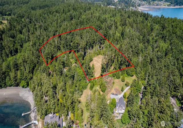 Photo 3 of Sale Pending at 15846 Yokeko Dr & Quiet Cvs, Anacortes, WA 98221 | MLS# NWM2561391 | Listing updated on 2026-09-25