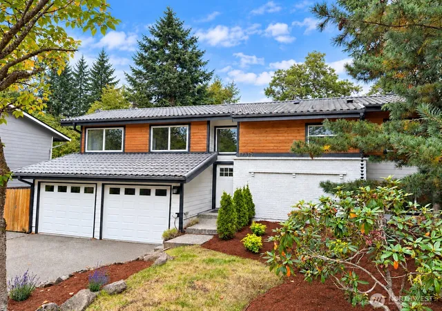 Single family home for sale at 17312 9th Avenue NE, Shoreline, WA 98155 | MLS# NWM2561395