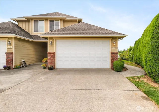 Photo 3 of Sale Pending at 2019 Bender Park Blvd #2, Lynden, WA 98264 | MLS# NWM2561409 | Listing updated on 2026-09-25