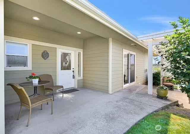 Photo 1 of Sale Pending at 2019 Bender Park Blvd #2, Lynden, WA 98264 | MLS# NWM2561409 | Listing updated on 2026-09-25