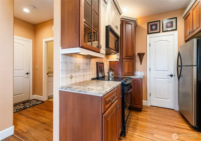 Photo 3 of Sale Pending at 2019 Bender Park Blvd #2, Lynden, WA 98264 | MLS# NWM2561409 | Listing updated on 2026-09-25