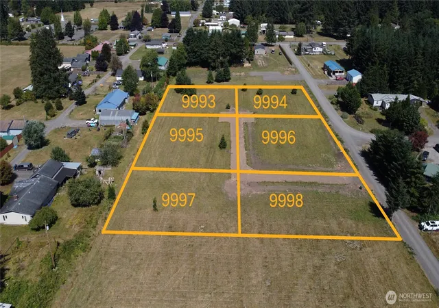Photo 3 of Sale Pending at 9993 Two Cousins Dr, Forks, WA 98331 | MLS# NWM2561413 | Listing updated on 2026-09-30