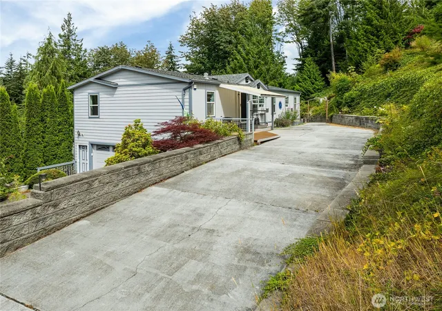 Photo 2 of Manufactured home for sale at 4949 Samish Way #6, Bellingham, WA 98229 | MLS# NWM2561420 | Listing updated on 2026-09-22