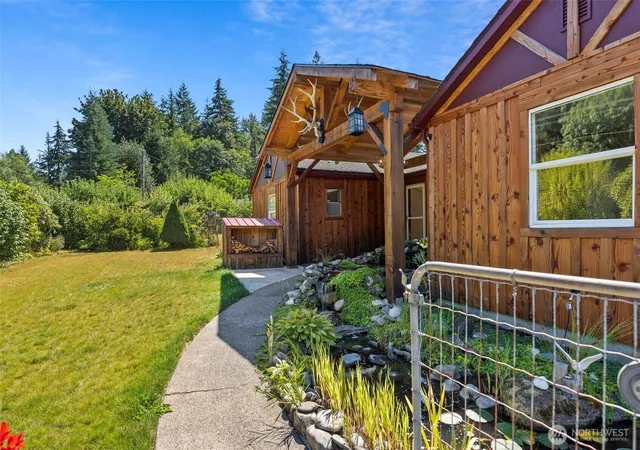 Photo 3 of Sale Pending at 1296 Centralia Alpha Rd, Chehalis, WA 98532 | MLS# NWM2561421 | Listing updated on 2026-09-25