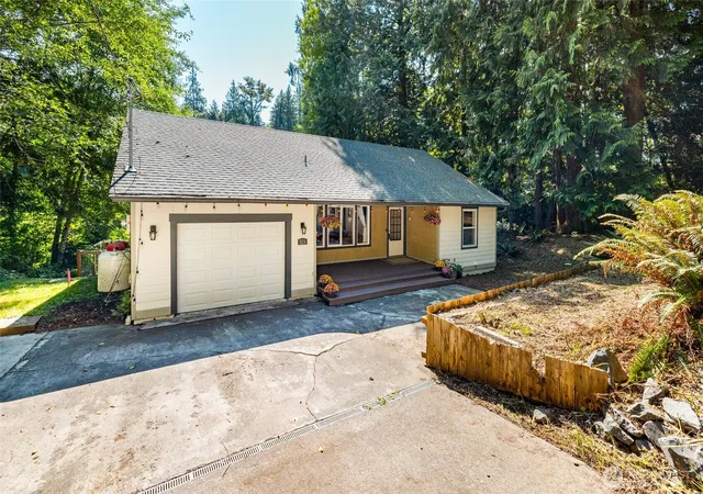 Photo 3 of Sale Pending at 524 Rainbow Dr, Sedro Woolley, WA 98284 | MLS# NWM2561444 | Listing updated on 2026-08-10