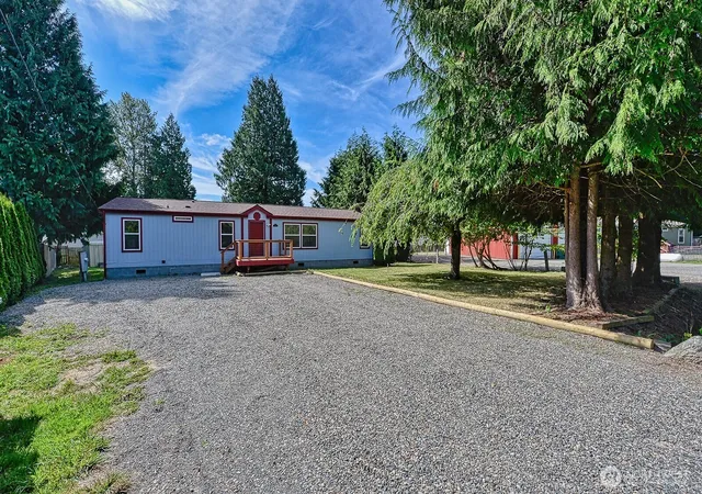 Photo 4 of Manufactured home for sale at 3681 Prevost Way, Ferndale, WA 98248 | MLS# NWM2561476 | Listing updated on 2026-10-01