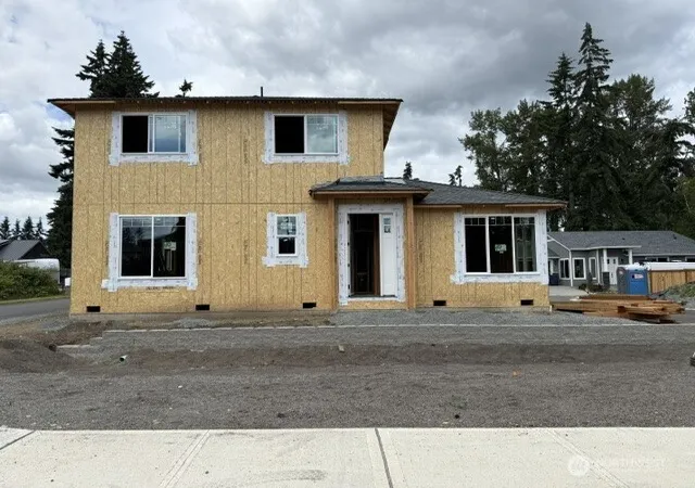 Photo 3 of Sale Pending at 2229 124th Street Se St, Everett, WA 98208 | MLS# NWM2561479 | Listing updated on 2026-10-01