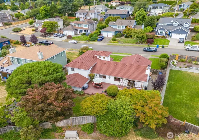 Photo 3 of Single family home for sale at 4210 Harbor Ridge Rd Ne, Tacoma, WA 98422 | MLS# NWM2561485 | Listing updated on 2026-10-01