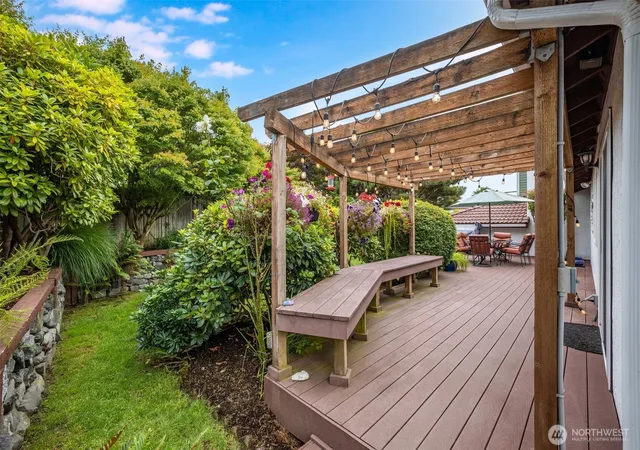 Photo 3 of Single family home for sale at 4210 Harbor Ridge Rd NE, Tacoma, WA 98422 | MLS# NWM2561485 | Listing updated on 2026-10-01