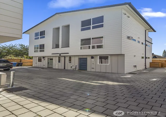 Photo 1 of Single family home for sale at 1129 Northwest 61st #B, Seattle, WA 98107 | MLS# NWM2561489 | Listing updated on 2026-09-26