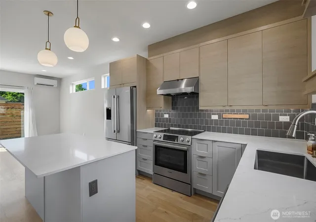 Photo 3 of Single family home for sale at 1129 Northwest 61st #B, Seattle, WA 98107 | MLS# NWM2561489 | Listing updated on 2026-09-26