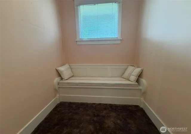 Photo 4 of Single family home for sale at 1808 Pacific Ave, Aberdeen, WA 98520 | MLS# NWM2561512 | Listing updated on 2026-09-19