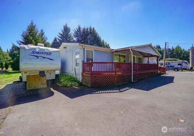 Photo 2 of Manufactured home for sale at 18103 Ne 122nd Avenue, Battle Ground, WA 98604 | MLS# NWM2561524 | Listing updated on 2026-09-23