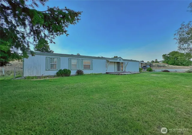 Photo 3 of Sale Pending at 9 Sunrise Hts Rd, Malott, WA 98829 | MLS# NWM2561532 | Listing updated on 2026-09-25