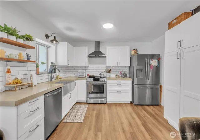 Photo 4 of House for sale at 13622 51st Avenue S, Tukwila, WA 98168 | MLS# NWM2561535 | Listing updated on 2026-09-23