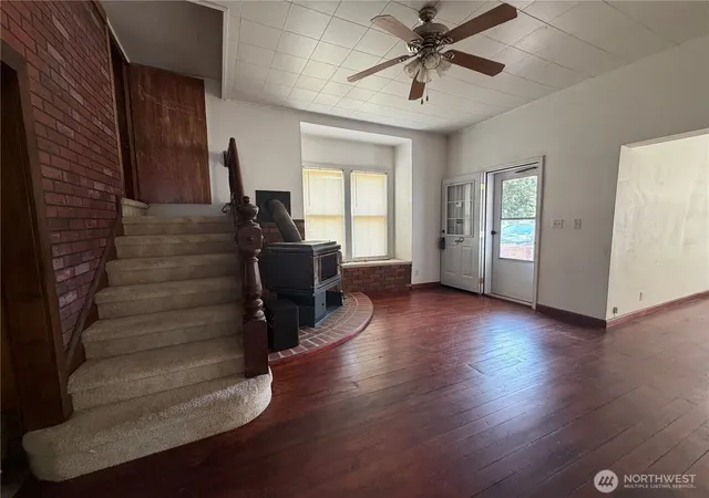 Photo 4 of Sale Pending at 203 E Patit St, Dayton, WA 99328 | MLS# NWM2561536 | Listing updated on 2026-10-07