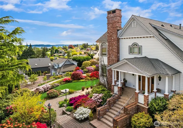 Photo 3 of Single family home for sale at 1107 Madison St, Port Townsend, WA 98368 | MLS# NWM2561544 | Listing updated on 2026-09-22
