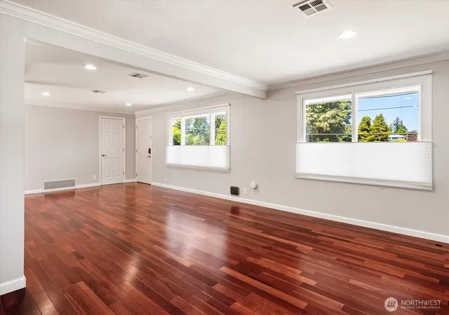 Photo 4 of Single family home for sale at 605 S 198th Street, Des Moines, WA 98148 | MLS# NWM2561562 | Listing updated on 2026-09-24