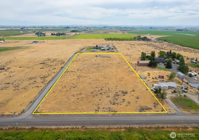 Photo 1 of Land for sale at 0 Road 10 Nw, Ephrata, WA 98823 | MLS# NWM2561610 | Listing updated on 2026-09-23