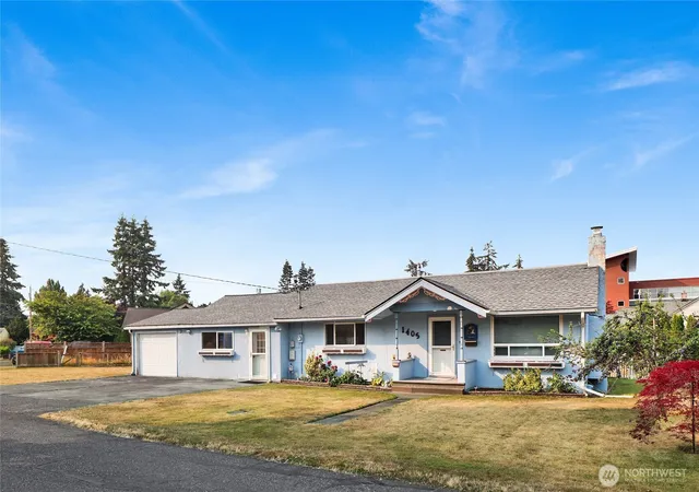 Photo 1 of Sale Pending at 1405 W Oregon St, Bellingham, WA 98225 | MLS# NWM2561625 | Listing updated on 2026-09-21