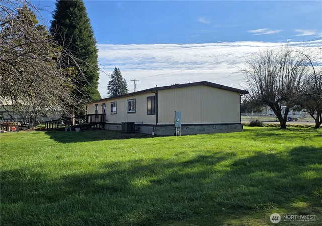 Photo 3 of Manufactured home for sale at 180 Salkum Rd, Salkum, WA 98582 | MLS# NWM2561630 | Listing updated on 2026-09-23