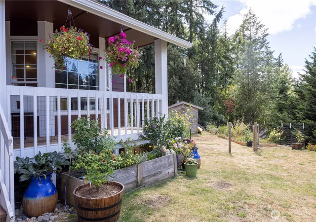 Photo 4 of Single family home for sale at 11608 41st Avenue NW, Gig Harbor, WA 98332 | MLS# NWM2561643 | Listing updated on 2026-10-01