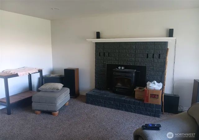 Photo 2 of Single family home for sale at 260 Adobe Way, Selah, WA 98942 | MLS# NWM2561650 | Listing updated on 2026-09-23