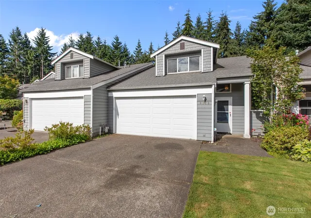 Townhouse for sale at 6278 Harbor Sunset Ln, Gig Harbor, WA 98335 | MLS# NWM2561659